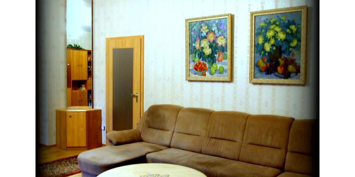 DUPELHAUSHELFTE GENERATIONSHAUS 3 WOHNUNGEN VOLLMÖBLIERT zimmer