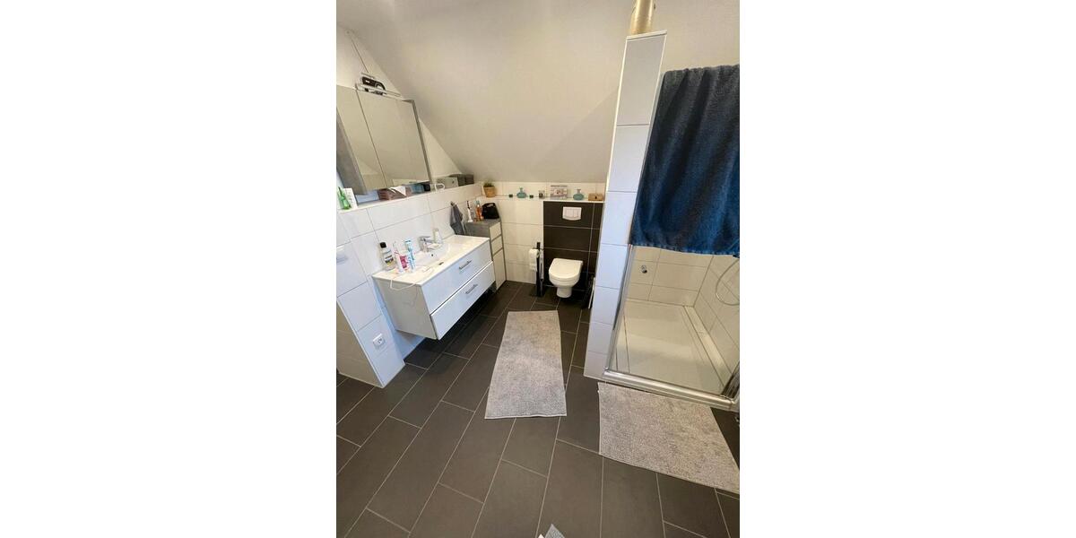 Einfamilienhaus Lotte - 8 Zimmer, 270 m&sup2;, 1.700&euro; | Angebot:25405566