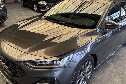 Ford Focus 10.550 km 22.599 € Versmold 33775