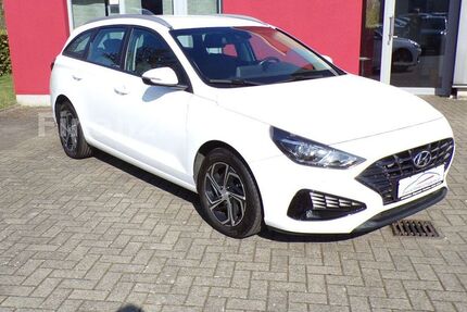 Hyundai i30 112.047 km 13.990 &euro; Ibbenbüren 49479
