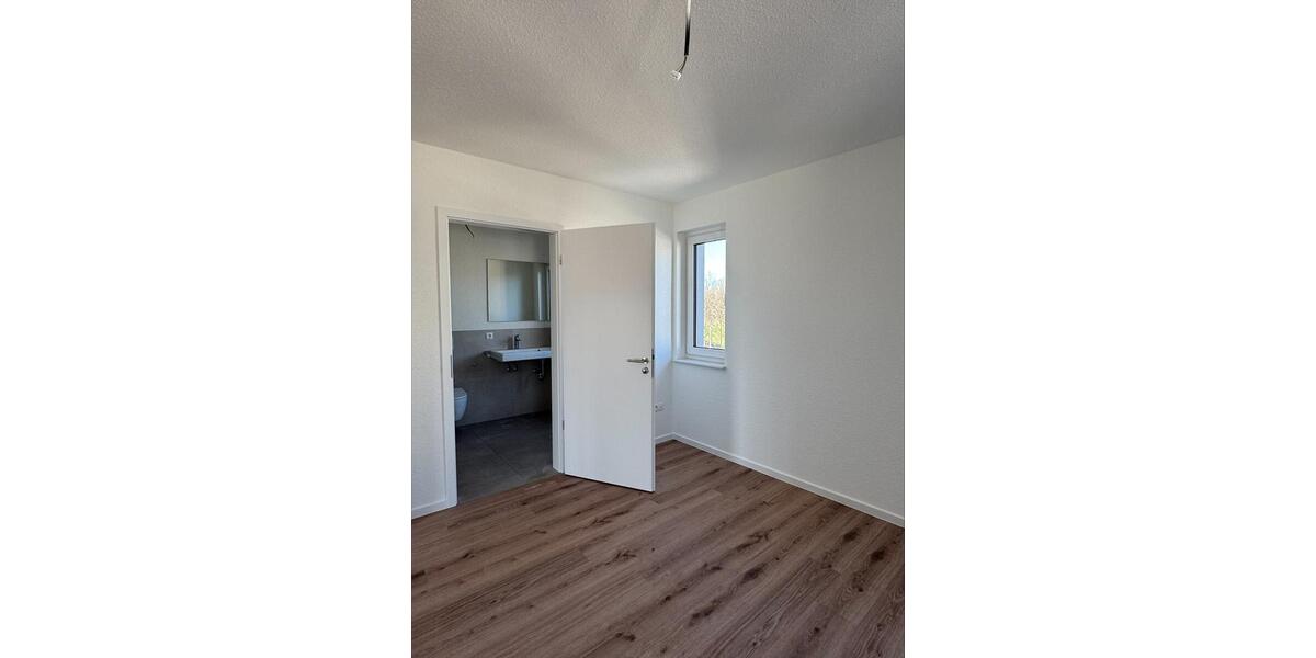 Etagenwohnung Osnabrück Eversburg - 4 Zimmer, 121 m&sup2;, 1.930&euro; | Angebot:25348886